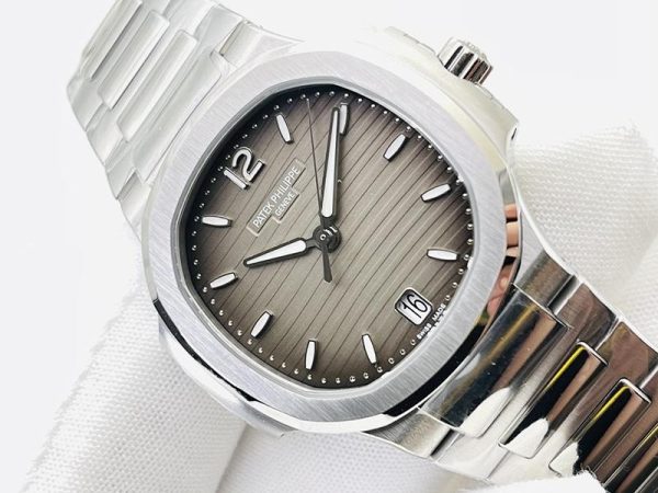 パテックフィリップ ノーチラス コピー 約34mm pab92372 - 画像 (4)