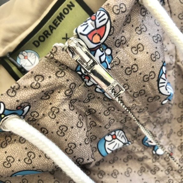 大人気!!新色 DORAEMON x グッチ コラボ★ナイロン GG ジャケット コピー guu79217 - 画像 (5)