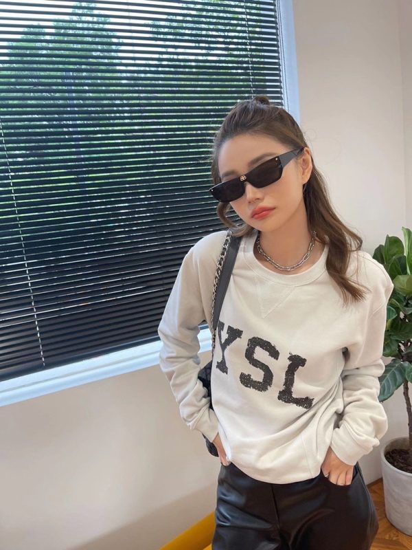 超話題!サンローラン トレーナー 偽物 YSL スウェットシャツ 666979Y36IP9766 - 画像 (2)