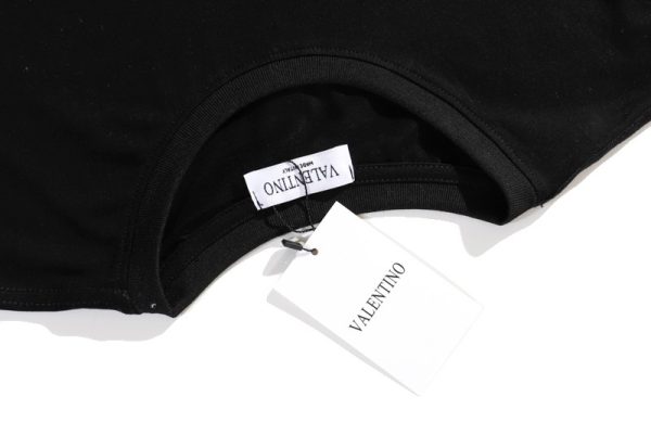 関税込ヴァレンティノ Tシャツ 偽物 VLTN コットンロゴ Tシャツ 2色 Vua65573 - 画像 (6)