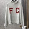 21AW新作フィアオブゴッド FG 偽物 ロゴ付パーカー グレー fib89196 - 画像 (2)