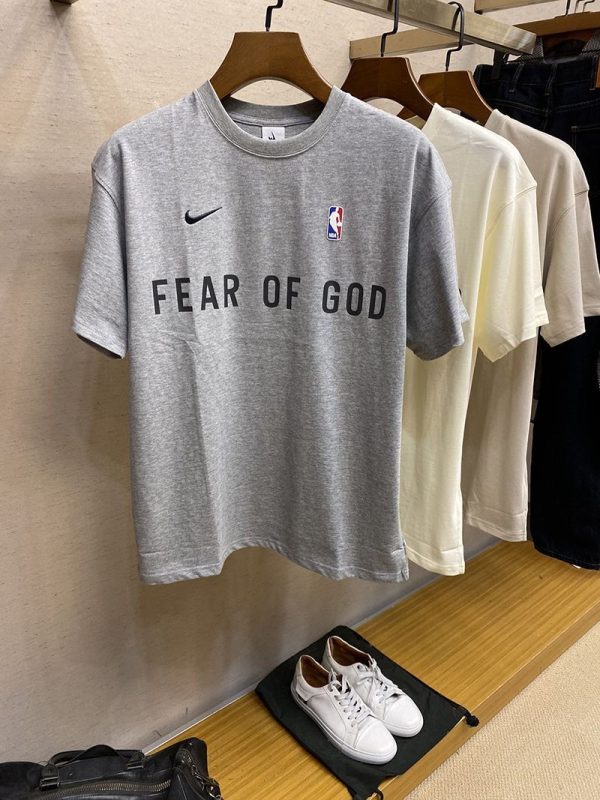 稀少フィアオブゴッド ナイキ NBA コラボ Tシャツ コピー fic82562 - 画像 (2)