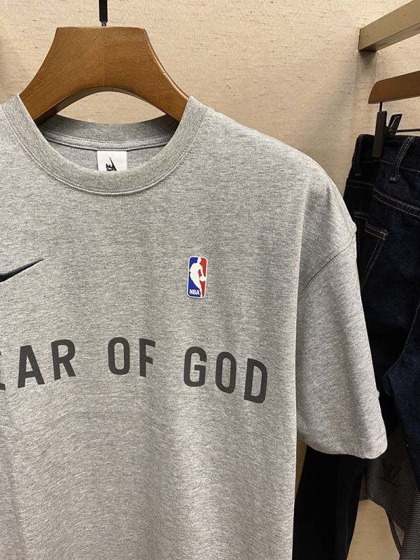 稀少フィアオブゴッド ナイキ NBA コラボ Tシャツ コピー fic82562 - 画像 (4)