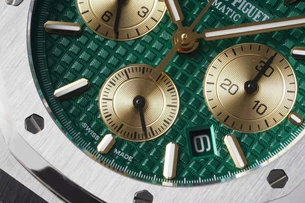 秋冬新作オーデマピゲ ロイヤルオーク コピー クロノ 41mm 26331OROOD821CR01 - 画像 (3)