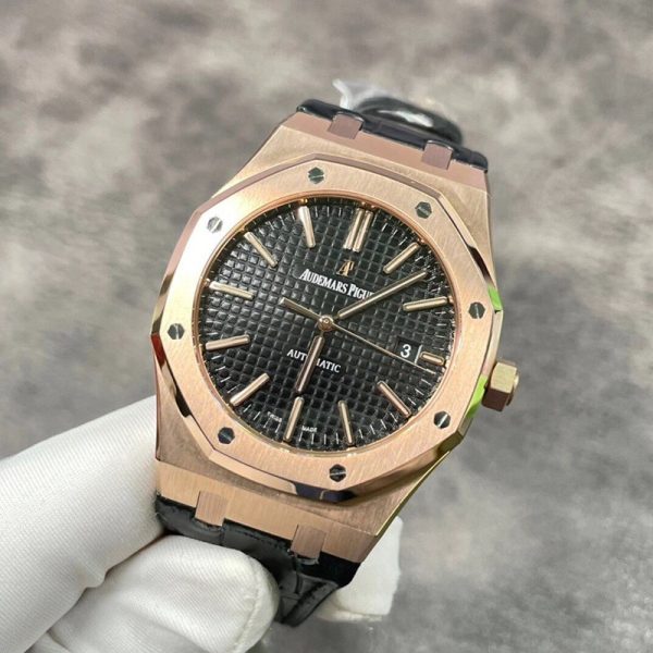 目を惹くカラーオーデマピゲ 偽物 ロイヤルオーク 41mm ブティック限定 Ody77241 - 画像 (3)