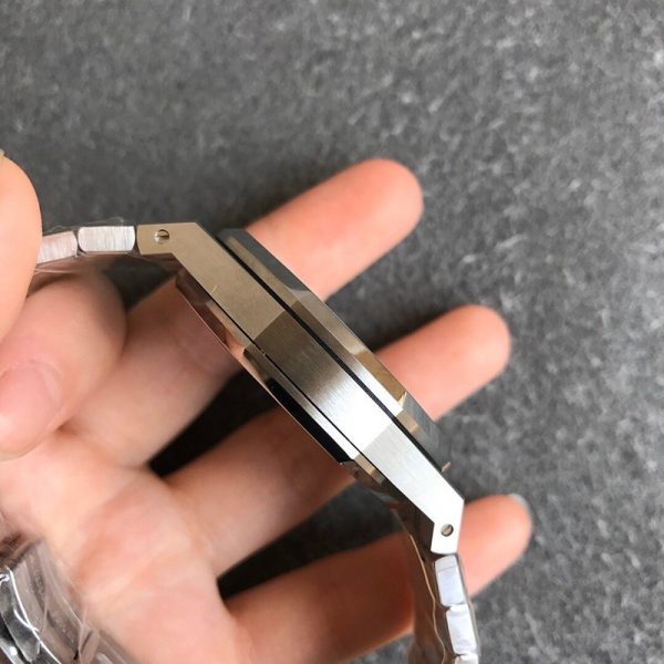 超希少！オーデマピゲ 偽物 ロイヤルオーク 41mm ブティック限定 Ody75758 - 画像 (4)