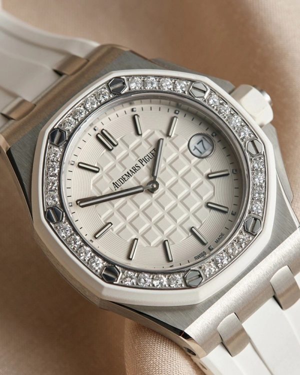 超話題!オーデマピゲ スーパーコピー ロイヤルオーク ダイヤモンド 2色 Ods16432 - 画像 (4)