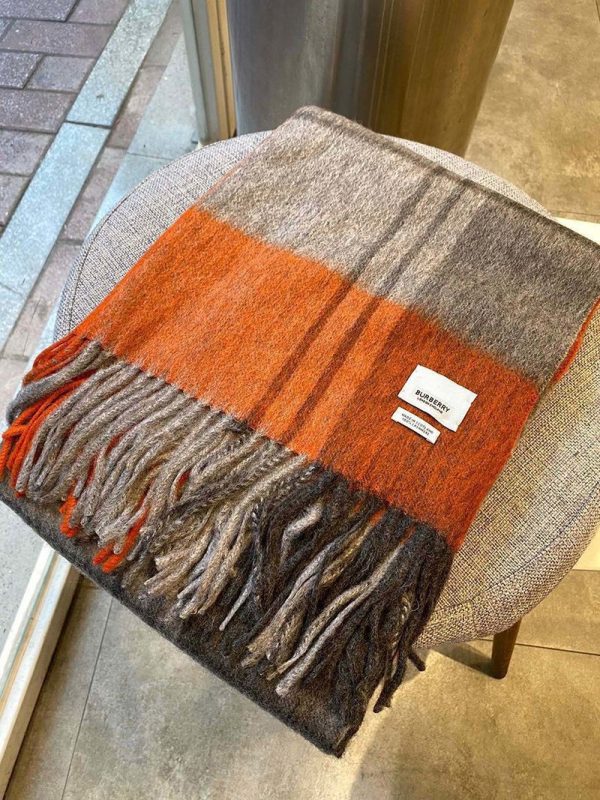 希少色バーバリー 偽物 クラシック カシミヤ チェック マフラー Ban98471 - 画像 (2)