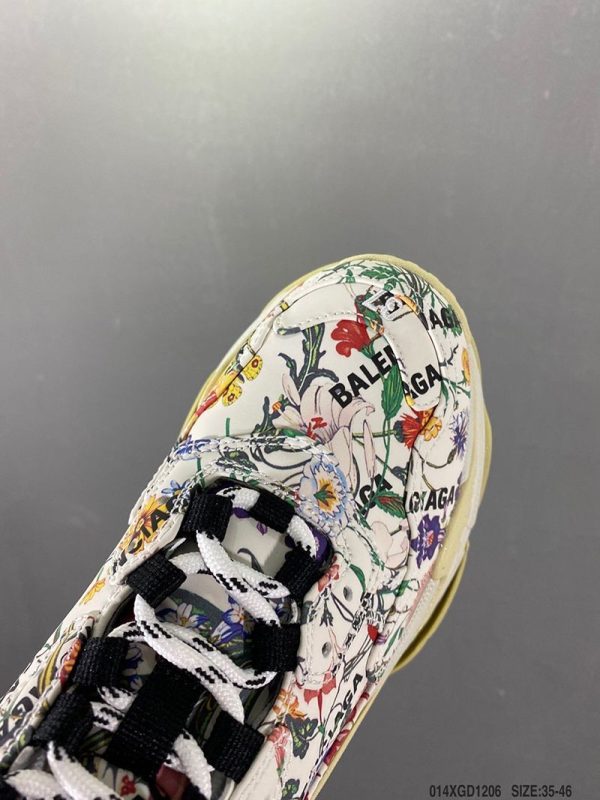 春もの新作グッチ バレンシアガ コピー ザ ハッカー プロジェクト “Triple S” スニーカー 681068UL1108461 - 画像 (5)