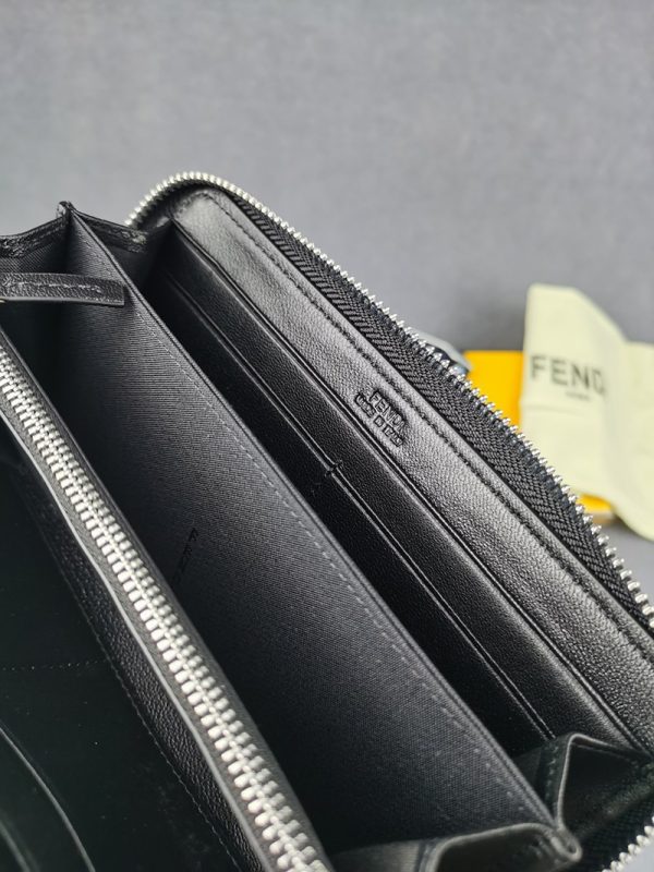 超希少！フェンディ 財布 偽物 ラムレザー カスタマイズ ピーカブー ロゴ カード ジッパーウォレット feh04391 - 画像 (7)