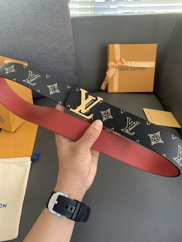 21AW新作ルイヴィトン サンチュール・LVイニシャル 偽物 40MM リバーシブルベルト vui02508 - 画像 (7)