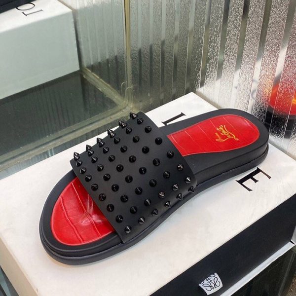 ☆超人気☆ルブタン★Pool Fun Spiked レザーサンダル 偽物 Rug64557 - 画像 (6)