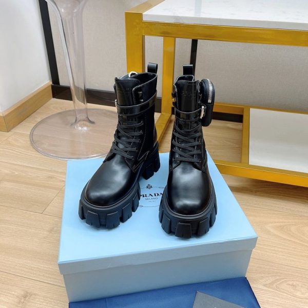 超話題!プラダ モノリス 偽物 ブラッシュドレザーxナイロン コンバットブーツ pur30762 - 画像 (2)