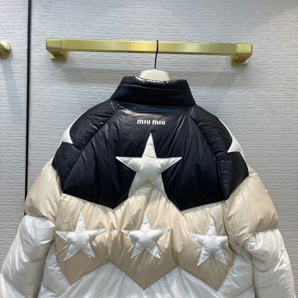 大人気!!新色【ミュウミュウ コート 偽物】キルティング ナイロン ダウンジャケット myq06348 - 画像 (9)