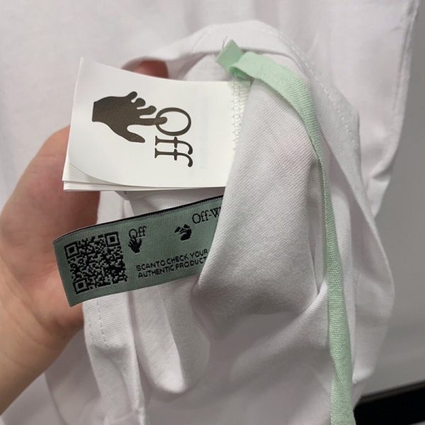 完売必至 OFF WHITE Tシャツ 偽物 スプレー カラバッジョ スリムフィット off48995 - 画像 (3)