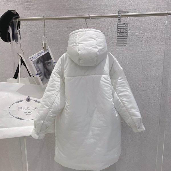 人気No1プラダ マウンテンパーカー 偽物◆ライトポリエステル パッド入りジャケット リネアロッサ pug37523 - 画像 (9)