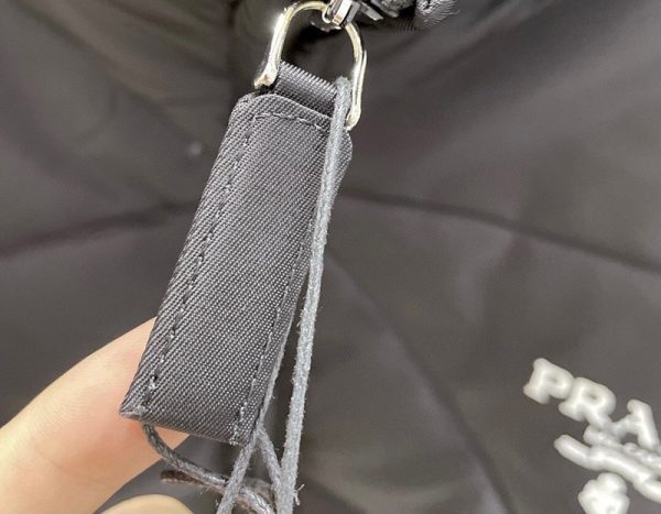 稀少★プラダ ダウン 偽物 アウトレット フード付き ショート ダウン ジャケット 2色 puv56354 - 画像 (6)