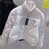 ☆超人気☆★プラダ ダウン 偽物 アウトレット フード付き ショート ダウン ジャケット puq84501