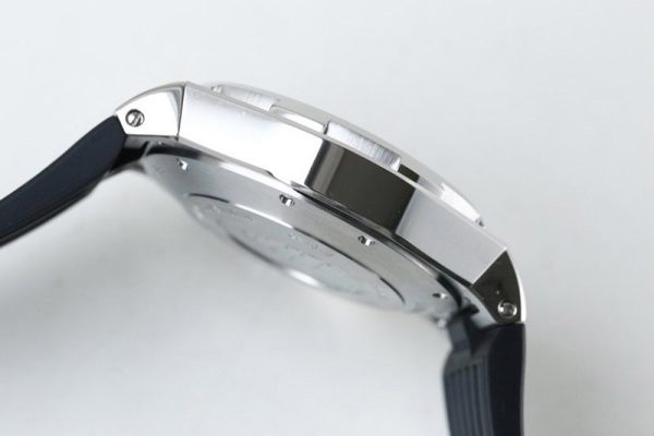 人気No1 ヴァシュロン コンスタンタン オーヴァーシーズ コピーデュアルタイム vav82097 - 画像 (7)