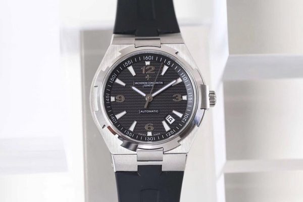 大人気！ヴァシュロン コンスタンタン 偽物 オーヴァーシーズ デュアルタイム var13809 - 画像 (2)