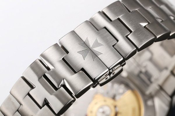 大人気!!新色 ヴァシュロンコンスタンタン コピー オーヴァーシーズ デュアルタイム var62074 - 画像 (9)
