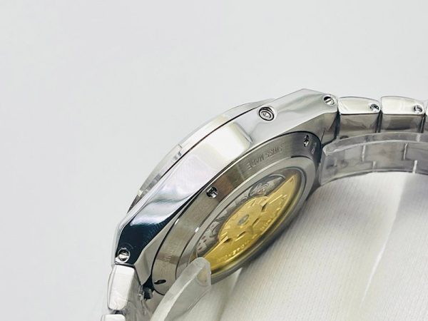 超希少！ヴァシュロンコンスタンタン 偽物 オーヴァーシーズ デュアルタイム var74577 - 画像 (6)