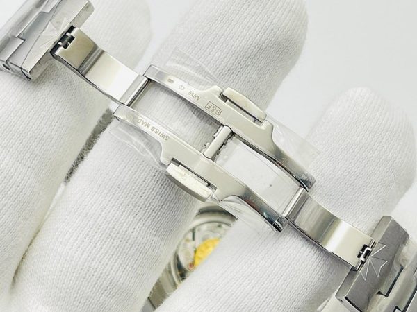 超希少！ヴァシュロンコンスタンタン 偽物 オーヴァーシーズ デュアルタイム var74577 - 画像 (8)