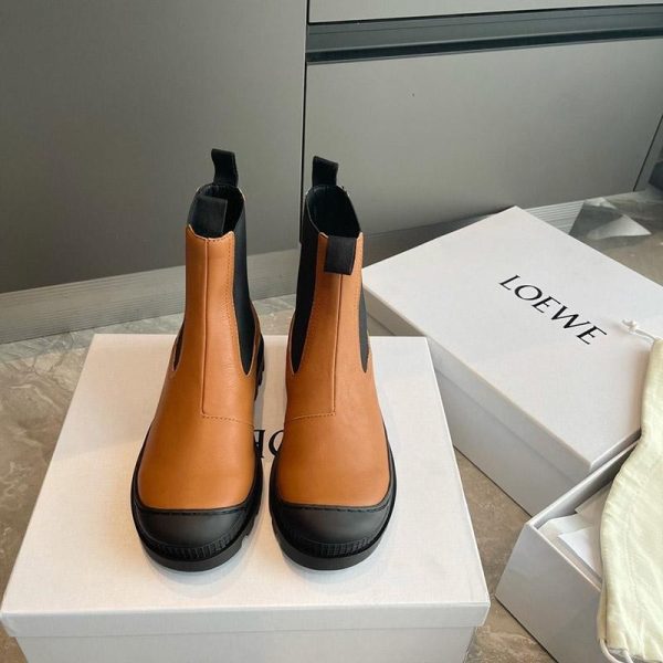 世界中で大人気♪ロエベ ブーツ 偽物 CHELSEA BOOT カーフ サイドゴアブーツ loh33544 - 画像 (2)