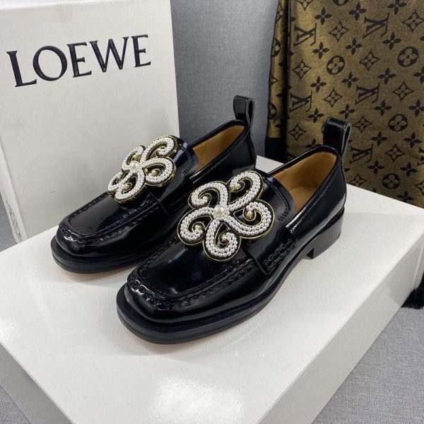 争奪戦【限定】ロエベ  ポンポンローファー コピー  レディース low59945 - 画像 (3)