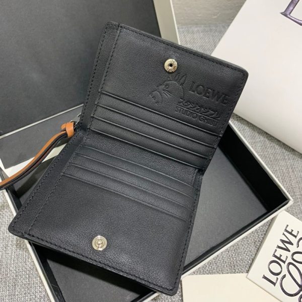 最安値挑戦 ロエベ トトロ財布 偽物★トトロダストバニーコンパクトジップ ウォレット lol15415 - 画像 (7)