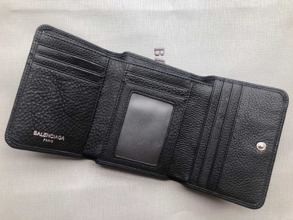 最安値挑戦バレンシアガ 財布 コピー レザー三つ折りウォレット ban23213 - 画像 (4)