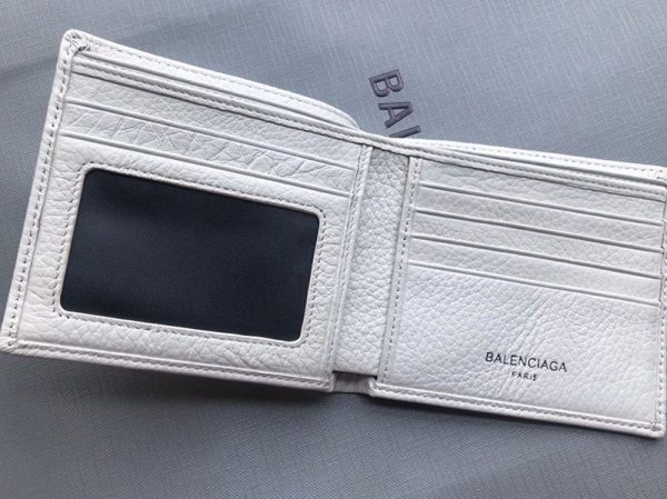セール新作 バレンシアガ 財布 偽物ロゴ レザー マネークリップ付き 二つ折り財布 baw92535 - 画像 (3)