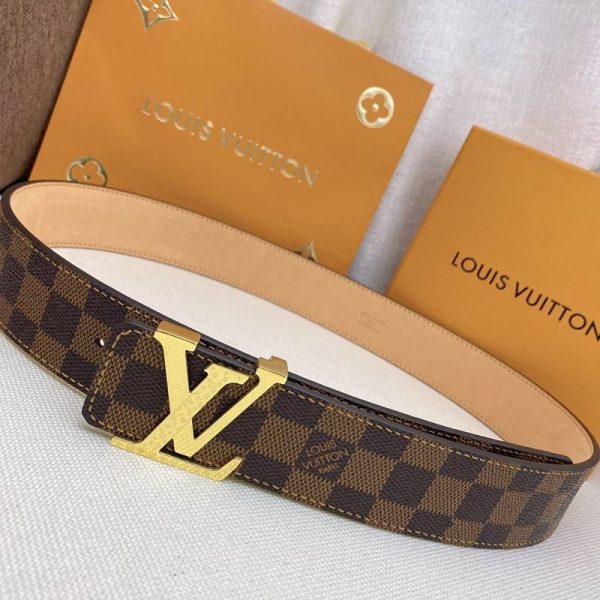 世界中で大人気♪ルイヴィトン サンチュール・LVイニシャル スーパーコピー 40MM リバーシブル ベルト vuc86599 - 画像 (6)