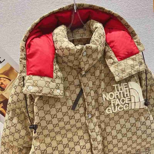 大人気!!新色グッチ ノースフェイス ダウンジャケット スーパーコピー guf29989 - 画像 (2)