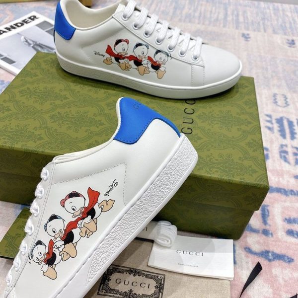 超希少！DISNEY x グッチ ドナルドダック ウィメンズ スニーカー guv53834 - 画像 (4)