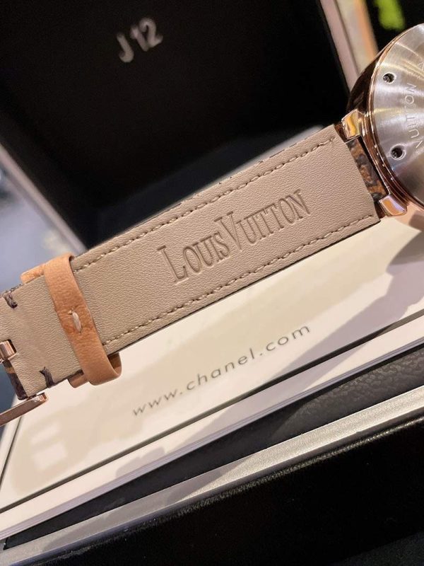 入手困難品！ルイヴィトン 時計 タンブール ストリート ダイバー  40mm vuq14476 - 画像 (5)