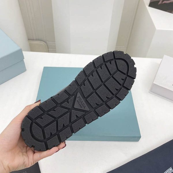目を惹くカラープラダ☆ダブルホイール スニーカー 偽物 puk81242 - 画像 (9)