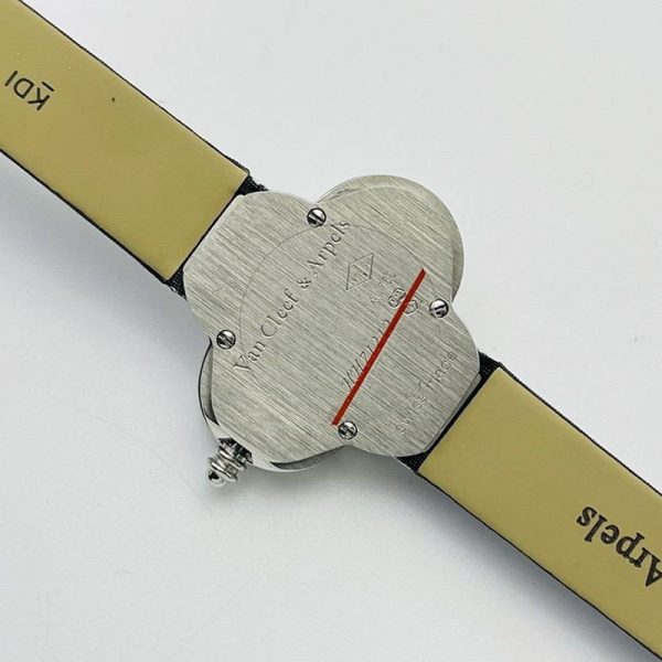 累積売上総額第１位！ヴァンクリーフ＆アーペル 時計  レディ アーペル ユール フィラント38mm スーパーコピー van25641 - 画像 (4)