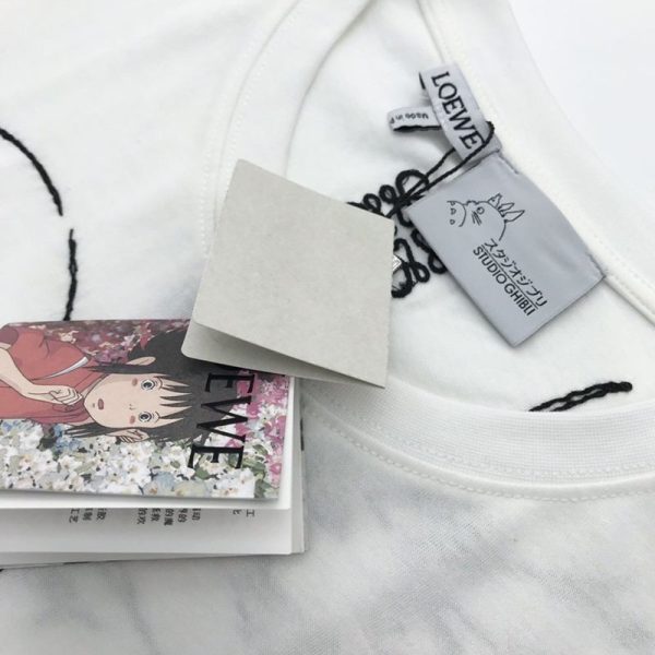 人気急上昇ロエベ×千と千尋の神隠し 偽物 千尋 エンブロイダリー Tシャツ (コットン) S928Y22X03 - 画像 (4)