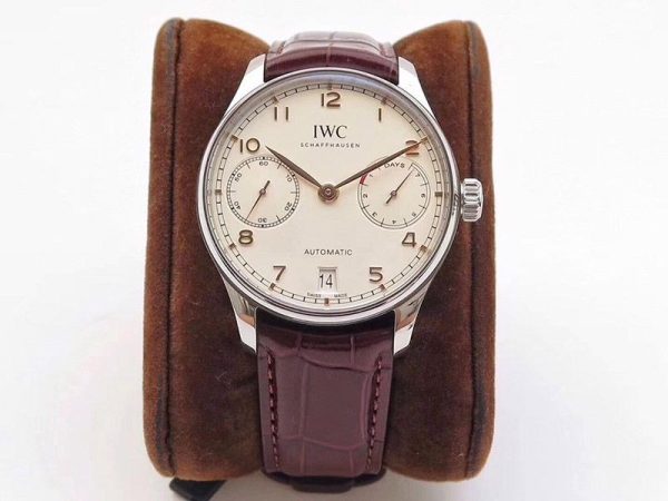 セール新作IWC 偽物 ポルトギーゼ オートマティック 7デイズ iwi02609 - 画像 (2)