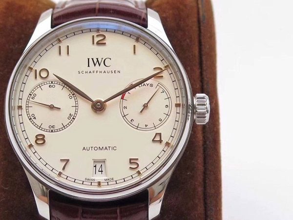セール新作IWC 偽物 ポルトギーゼ オートマティック 7デイズ iwi02609 - 画像 (3)