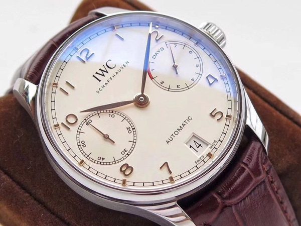 セール新作IWC 偽物 ポルトギーゼ オートマティック 7デイズ iwi02609 - 画像 (4)