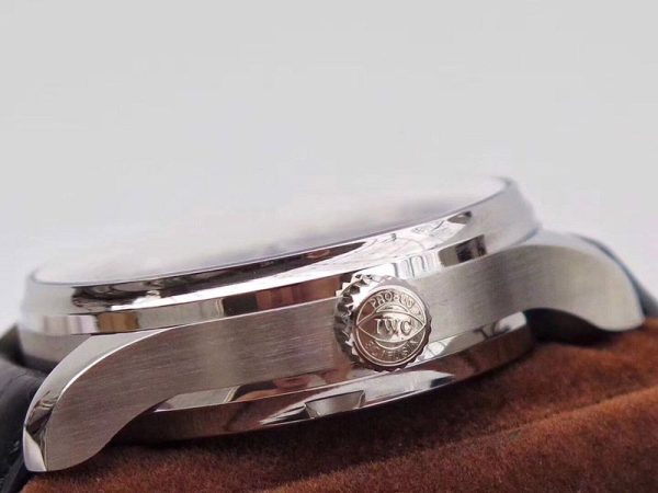 人気急上昇IWC コピー ポルトギーゼ オートマティック 7デイズ iwv25668 - 画像 (6)