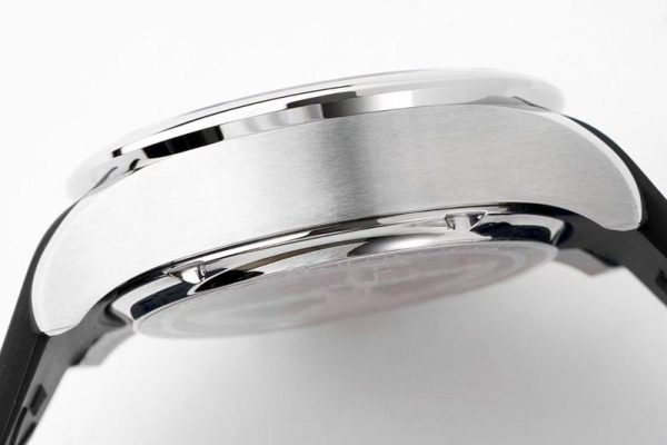 完売必至IWC ポルトギーゼ ヨットクラブ クロノグラフ コピー iwc30661 - 画像 (7)