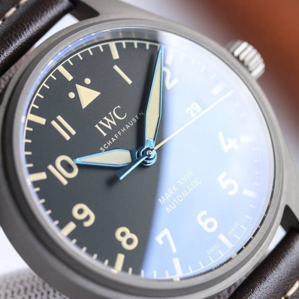 完売必至IWC パイロットウォッチ マーク18 プティプランス 偽物 iwd43593 - 画像 (4)