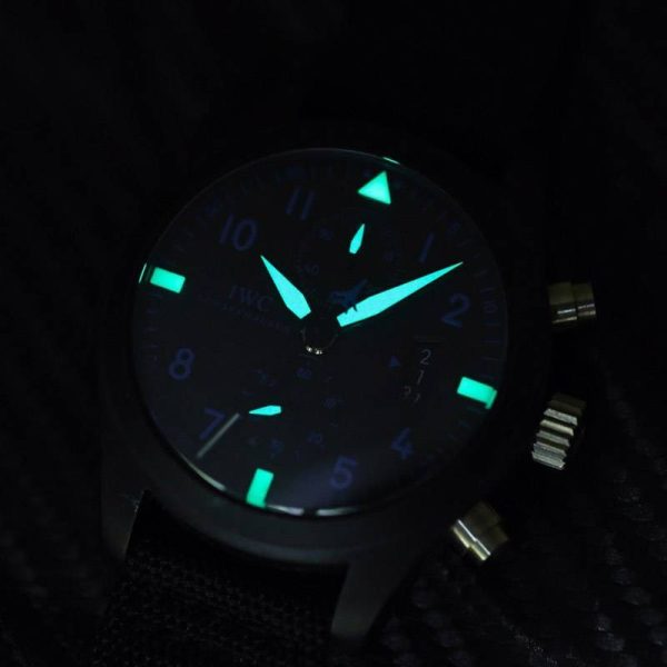 大人気！IWC 時計 偽物 パイロットウォッチクロノ・トップガン iwr90549 - 画像 (5)