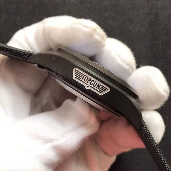 完売必至IWC パイロットウォッチクロノ・トップガン コピー iwg81820 - 画像 (4)