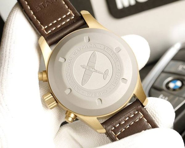 新作IWC パイロットウォッチクロノ 偽物 オートマティック スピットファイア iwm60520 - 画像 (7)