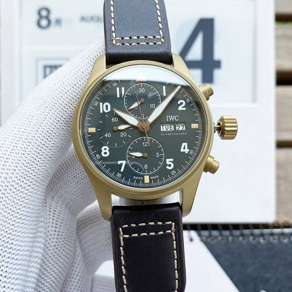 最安値挑戦IWC パイロットウォッチ 偽物 クロノ オートマティック スピットファイア 2色 iwp50420 - 画像 (5)