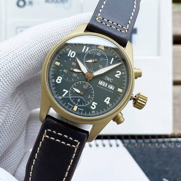 最安値挑戦IWC パイロットウォッチ 偽物 クロノ オートマティック スピットファイア 2色 iwp50420 - 画像 (6)